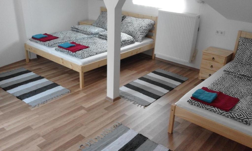 Pajkos Poni Vendeghaz Hotel Miskolc Ngoại thất bức ảnh