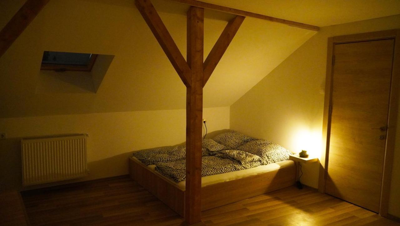 Pajkos Poni Vendeghaz Hotel Miskolc Ngoại thất bức ảnh