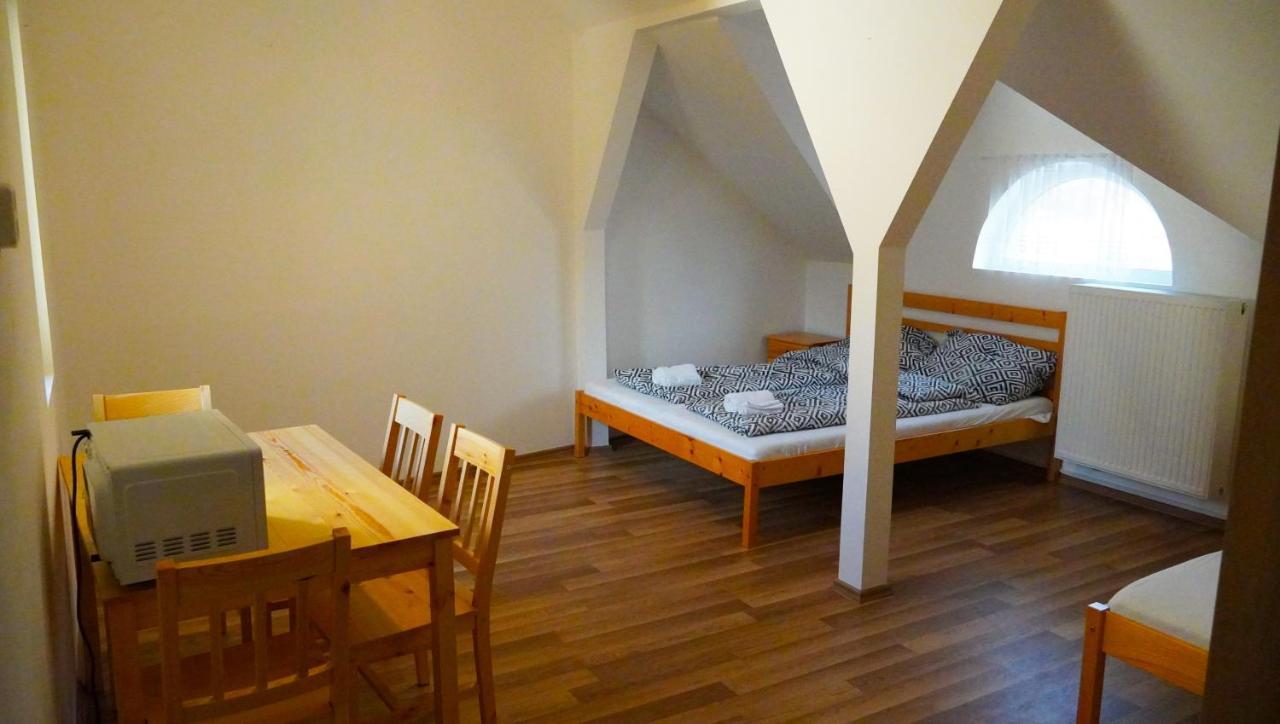 Pajkos Poni Vendeghaz Hotel Miskolc Ngoại thất bức ảnh
